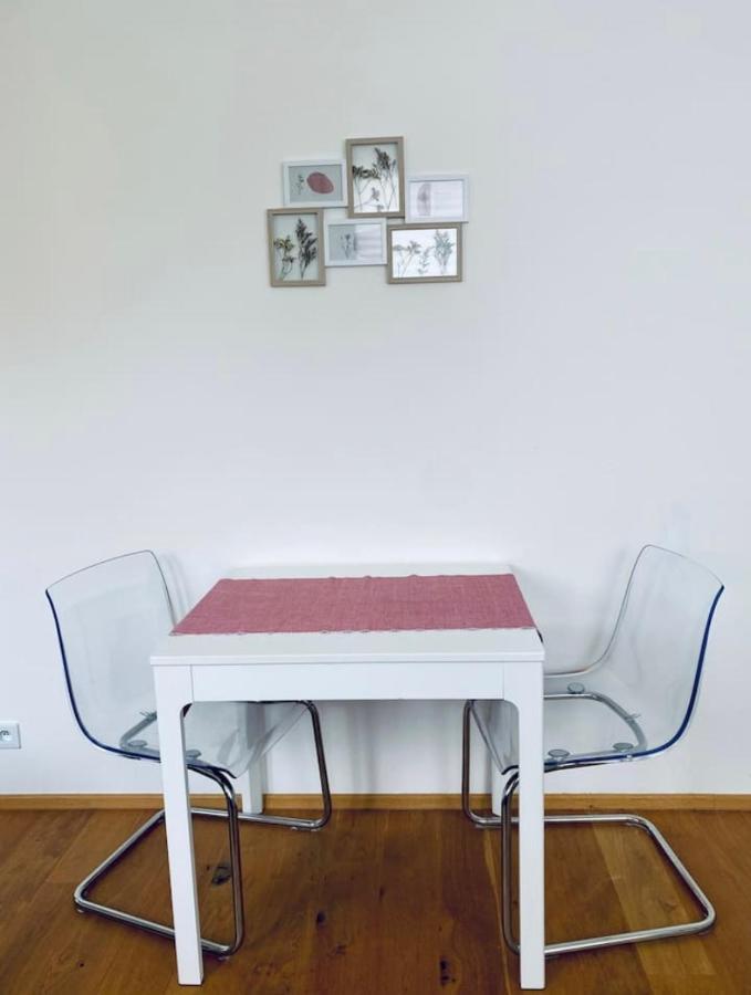 Cute With Gym, Rooftop Terraces And Laundry Apartment *