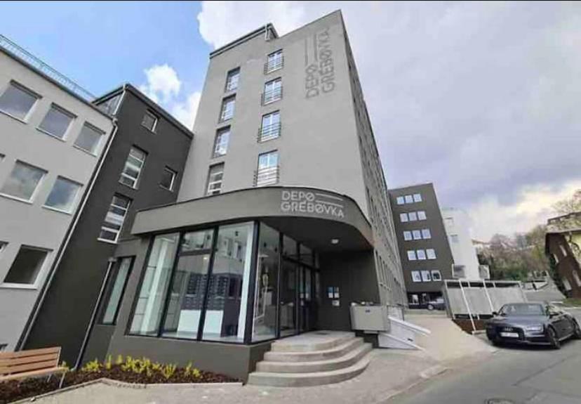 Apartment Cute With Gym, Rooftop Terraces And Laundry Prague